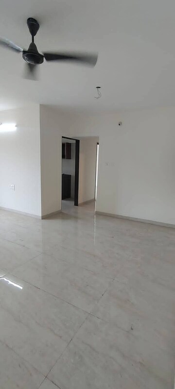 Room in 3 BHK Apartment at Andheri West – for Rent