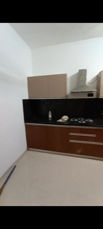 Furnished Amenities in 2 BHK Apartment at Ajmera Zeon, Wadala East – for Rent