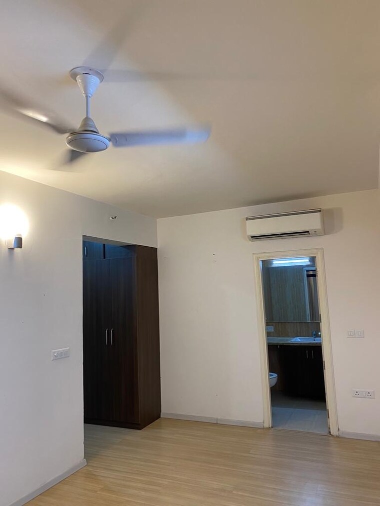 Room, dlf-the-skycourt 3 Bedroom 1931 Sq.Ft. Apartment In Sector 86 Gurgaon 8551849