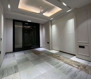 Room in 4 BHK Penthouse at Gaur City 2 - 14th Avenue, Sector 16c Greater Noida – for Sale