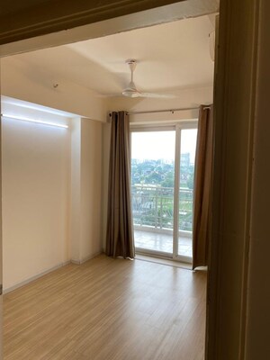 3 BHK Apartment For Sale in DLF The Skycourt, Sector 86