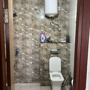 Bathroom in 3.5 BHK Builder Floor at Sector 43 – for Rent