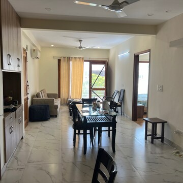 Gym in 3.5 BHK Builder Floor at Sector 43 – for Rent