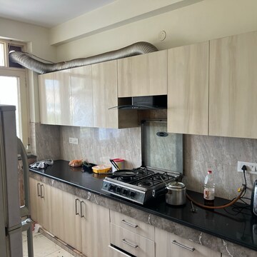 Kitchen in 3.5 BHK Builder Floor at Sector 43 – for Rent