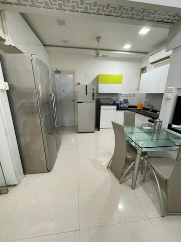 Team Area in 4 BHK Apartment at Chembur – for Sale