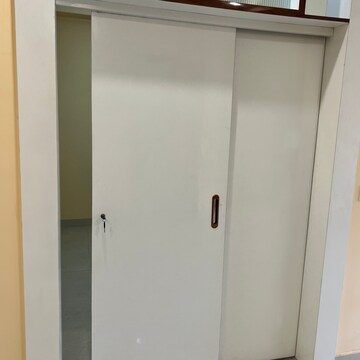 Building Lobby in 3.5 BHK Builder Floor at Sector 52 – for Rent