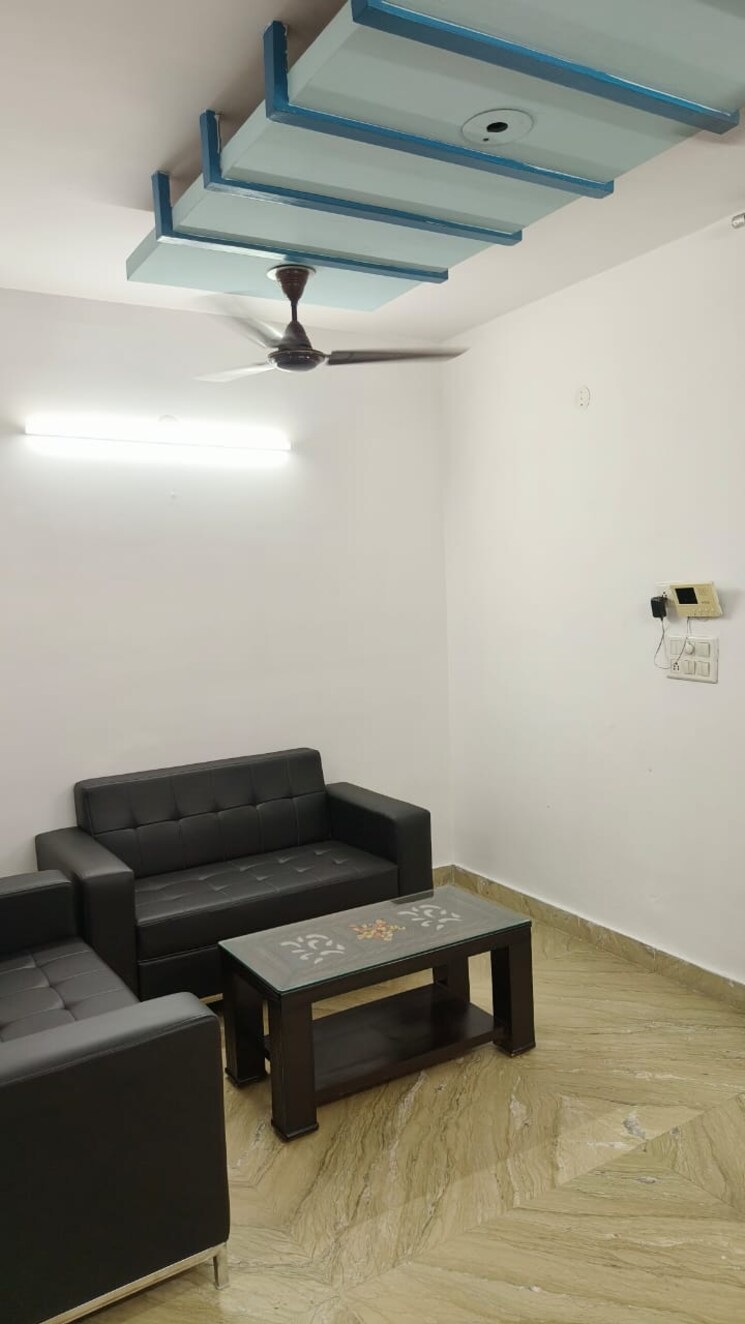 Living Room, subhash nagar 1 Bedroom 50 Sq.Yd. Builder Floor In Subhash Nagar Delhi 8552182