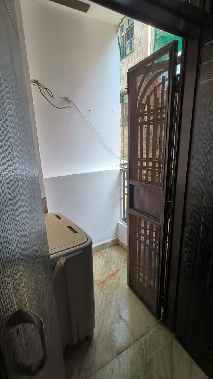 Bathroom, subhash nagar 1 Bedroom 50 Sq.Yd. Builder Floor In Subhash Nagar Delhi 8552182