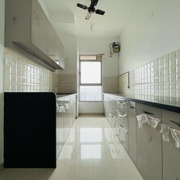 2 BHK Apartment For Rent in Kalpataru Immensa, Kolshet Industrial Area