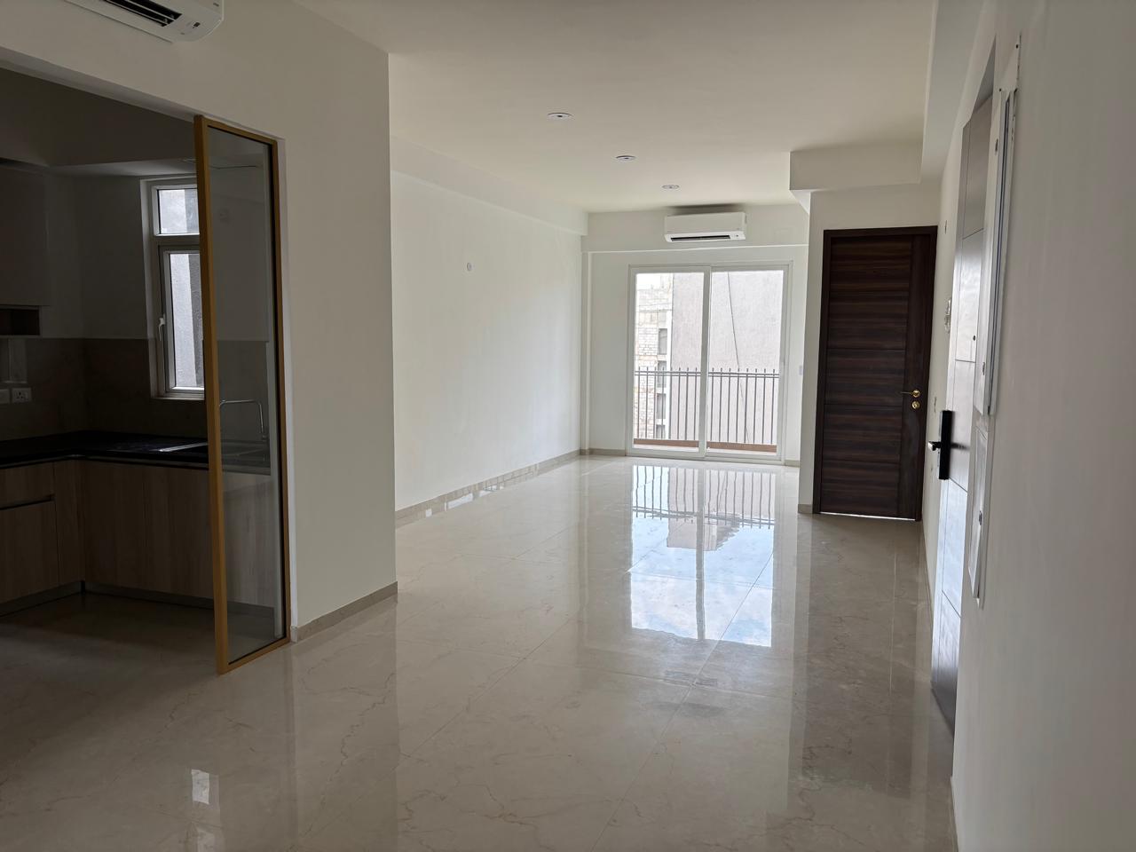 3 BHK 1650 Sq.Ft. Apartment in Emaar Emerald Floors Premier