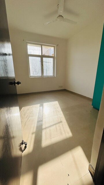 Room in 3 BHK Apartment at Eros Sampoornam, Sector 2 Greater Noida – for Sale