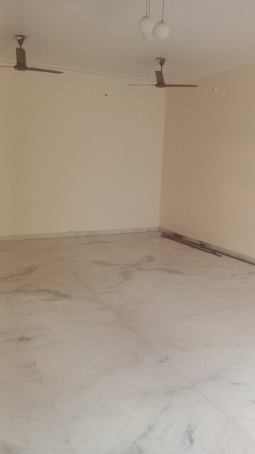 Room in 3 BHK Apartment at Pushap Enclave, Hanuman Nagar – for Rent