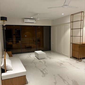 Bedroom in 4 BHK Apartment at Khar West – for Rent