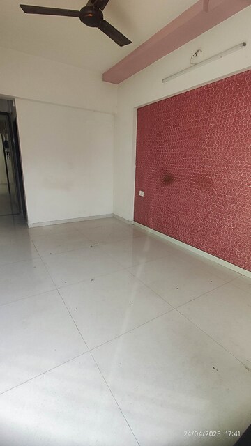 Room in 2 BHK Apartment at Agarwal Paramount, Virar West – for Rent