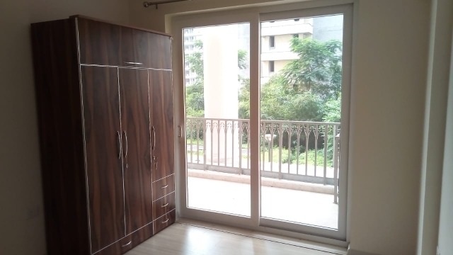 3 BHK + Servant Room 2100 Sq.Ft. Apartment in DLF The Ultima
