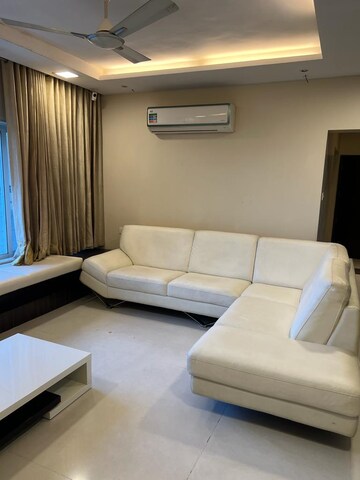 Living Room in 3 BHK Apartment at Seawoods – for Rent