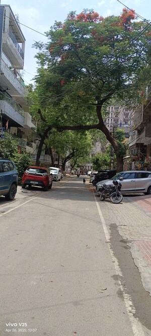 6+ BHK Independent House – Exterior View View at RWA Federation, Vaishali Sector 5 - for Sale