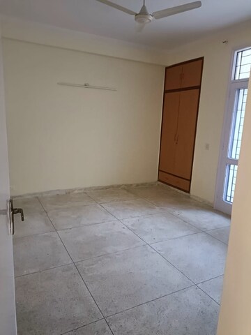 3 BHK Builder Floor For Rent in Sector 52
