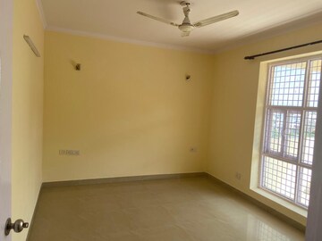 Room in 3.5 BHK Apartment at Urja Towers, Sector 47 – for Rent