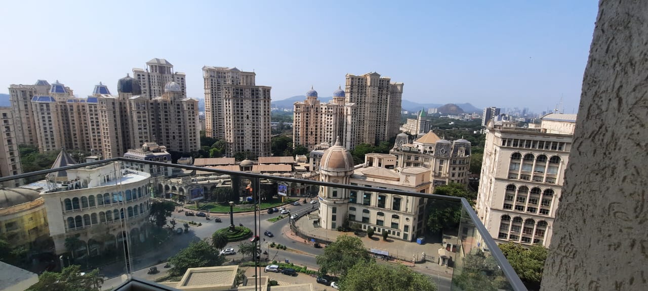 2 BHK + Extra Room Apartment For Sale in Hiranandani Highland