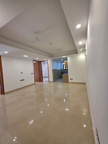 2 BHK Builder Floor For Rent in Saket