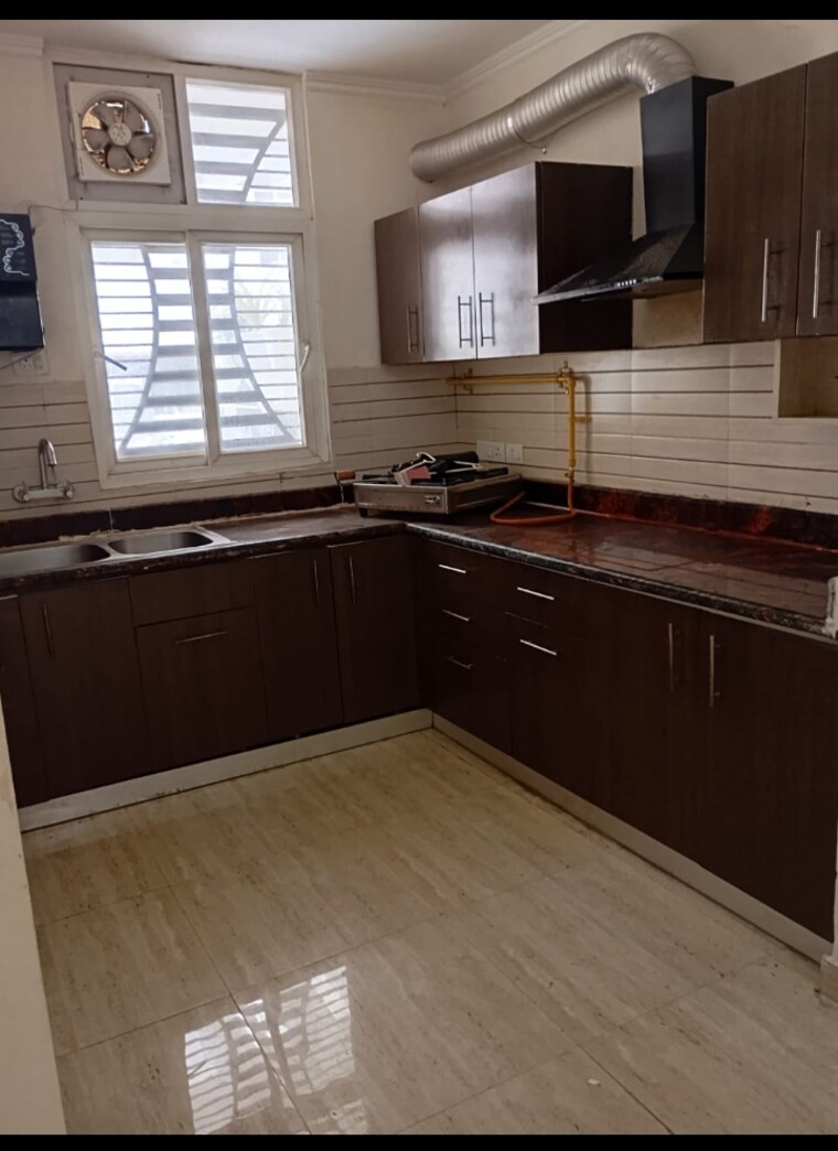 Kitchen, amrapali-ivory-heights 3 Bedroom 1690 Sq.Ft. Villa In Amrapali Dream Valley Greater Noida 8552883