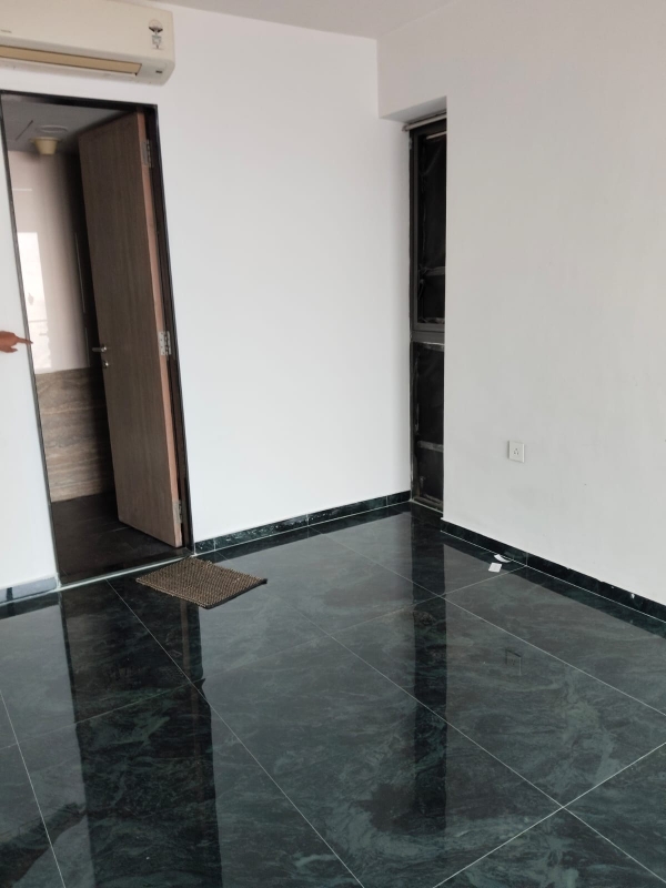 1 BHK Apartment For Sale in Lodha New Cuffe Parade