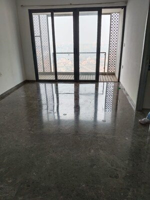 Room in 1 BHK Apartment at Lodha New Cuffe Parade, Wadala – for Sale