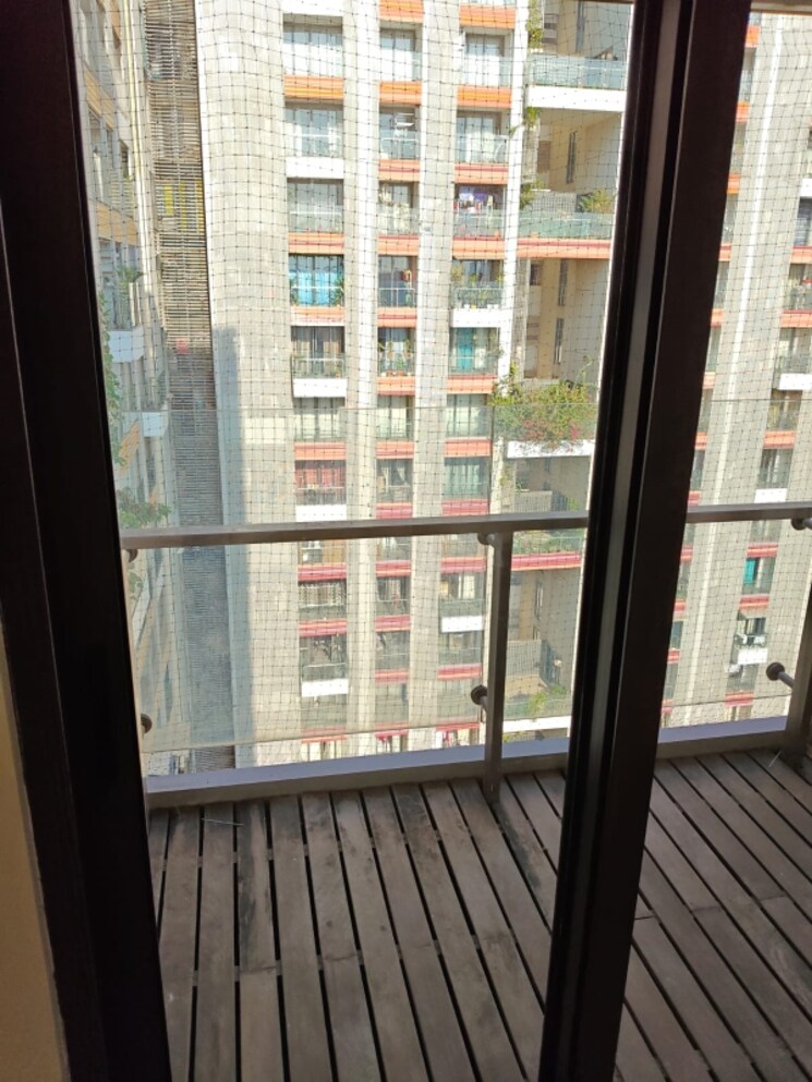 Balcony, lodha-new-cuffe-parade 1 Bedroom 435 Sq.Ft. Apartment In Wadala Mumbai 8553060