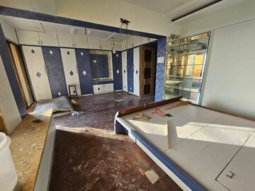 Building Lobby in 5 BHK Apartment at Seawoods – for Rent
