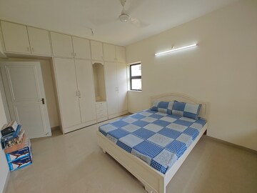 Bedroom in 5 BHK Apartment at Seawoods – for Rent