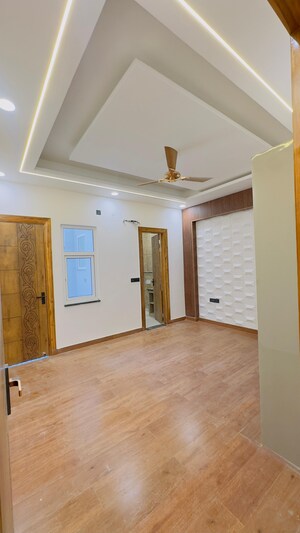 Room in 3 BHK Builder Floor at Sector 1 Greater Noida – for Sale