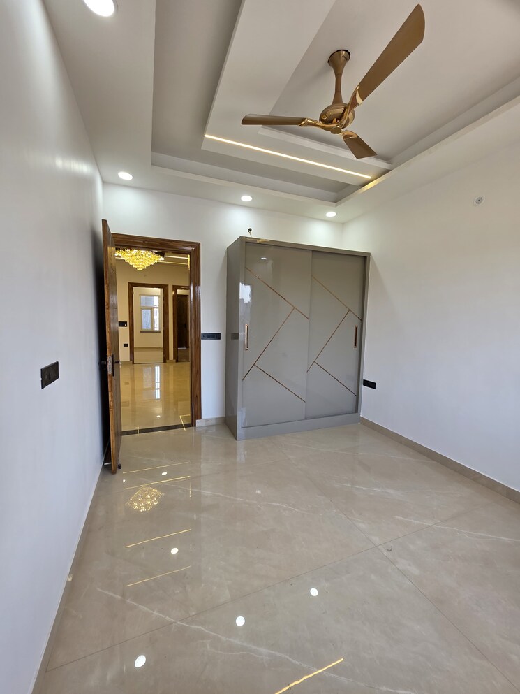 Room, sector 1 greater noida 3 Bedroom 1450 Sq.Ft. Builder Floor In Sector 1 Greater Noida Greater Noida 8553265