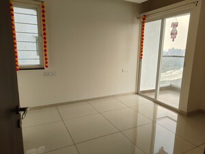 Room in 2 BHK Apartment at Mantra Montana Phase 6, Dhanori – for Sale