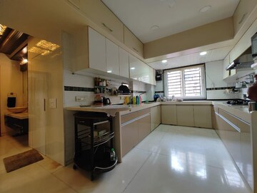 Kitchen in 4 BHK Apartment at Seawoods – for Rent
