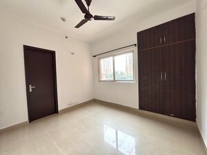 3 BHK Apartment For Sale in Nimbus The Hyde park, Sector 78