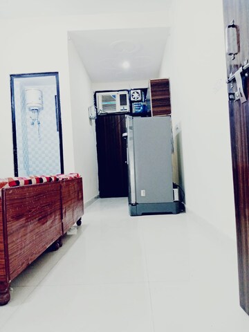 Bedroom in 1 RK Builder Floor at SS 100, Sector 49 – for Rent