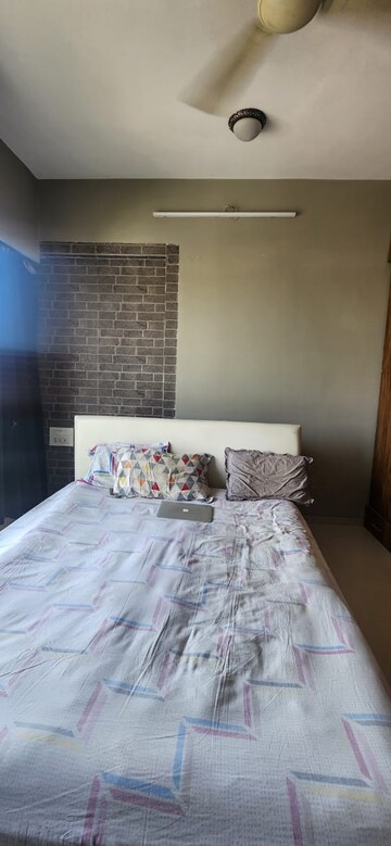 Bedroom in 2 BHK Apartment at Chembur Gaothan – for Sale