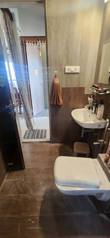Bathroom in 2 BHK Apartment at Chembur Gaothan – for Sale
