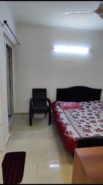 Bedroom in 2 BHK Apartment at Gaur City 7th Avenue, Sector 4, Greater Noida – for Rent