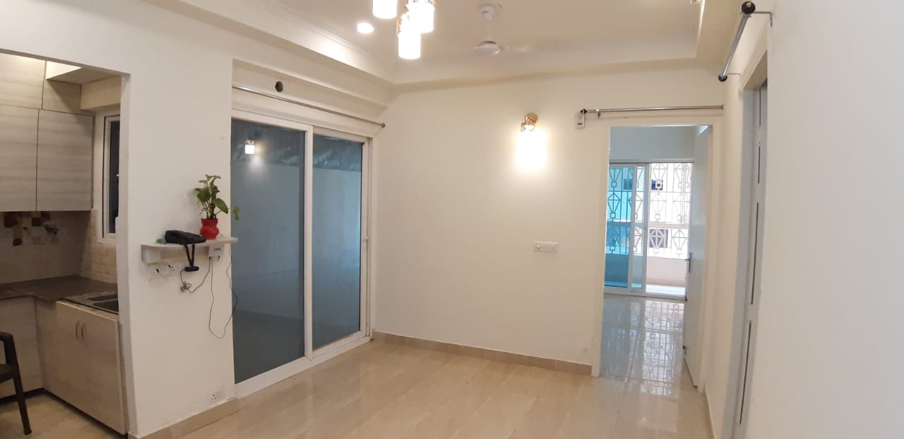 2 BHK Apartment For Rent in Gaur City 7th Avenue