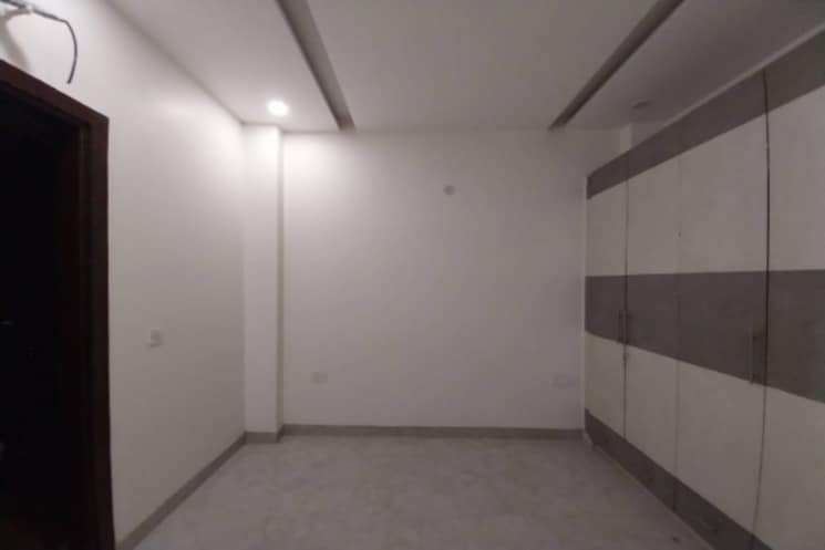 Room, janakpuri 3 Bedroom 150 Sq.Yd. Apartment In Janakpuri Delhi 8554984