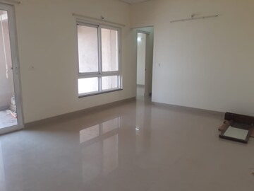 Room in 2 BHK Apartment at Raheja Vistas Premiere, Mohammadwadi – for Sale