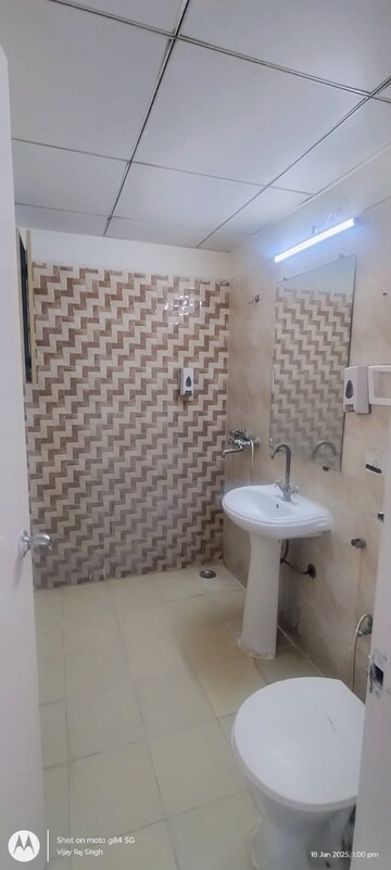 2 BHK Apartment For Rent in Nirala Greenshire, Sector 2 Greater Noida