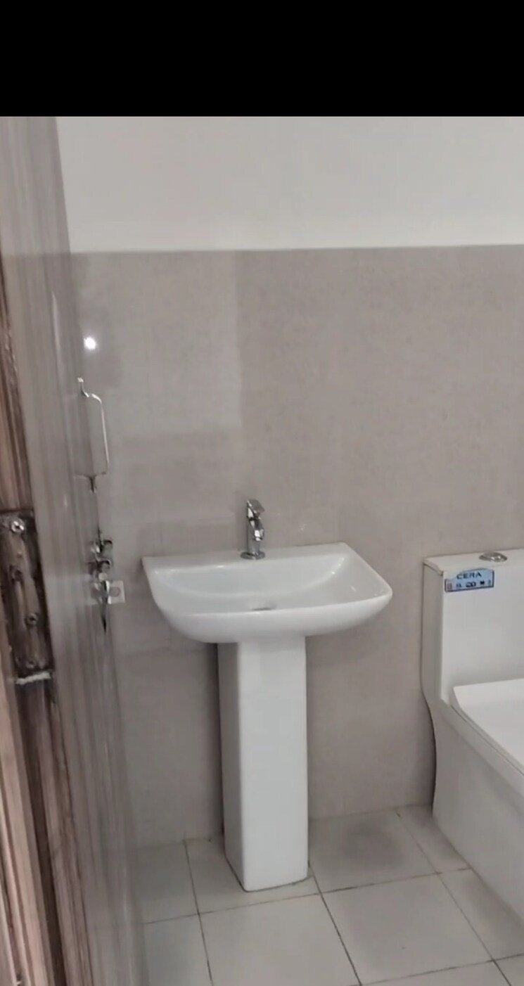 Bathroom, arttech-maulshree-heights 3 Bedroom 810 Sq.Ft. Apartment In Sector 84 Faridabad 8555069