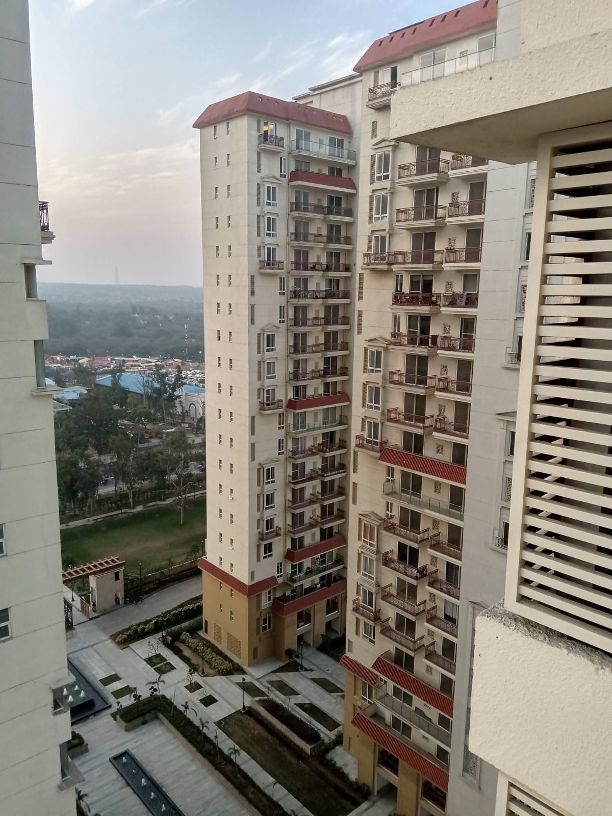 3.5 BHK + Servant Room Apartment For Sale in Krrish Shalimar Ibiza Town