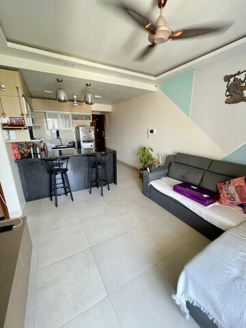 2 BHK Apartment For Sale in Aspen Park, Goregaon East