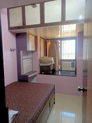 Room in 1 BHK Apartment at Goregaon West – for Sale