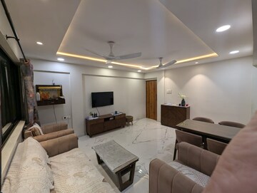 Team Area in 2 BHK Apartment at Tolaram Building, Chembur – for Rent