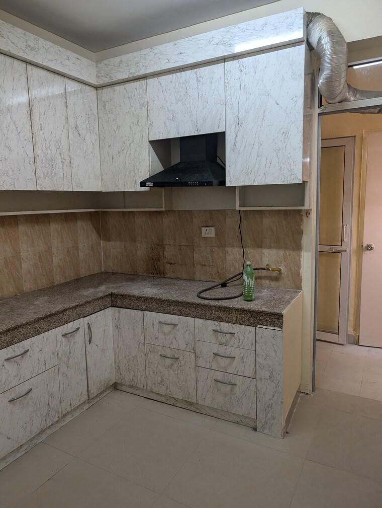 Kitchen, jaypee-greens-klassic-heights 3.5 Bedroom 1650 Sq.Ft. Apartment In Sector 134 Noida 8555736